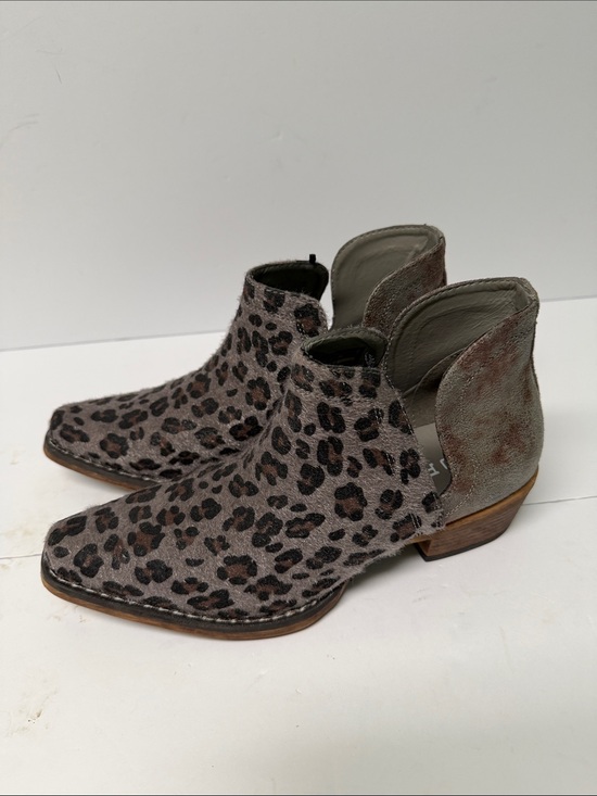Roper Shoes - Roper Ava Leopard Snip Toe Slip-On Ankle Cowboy Booties Size 8